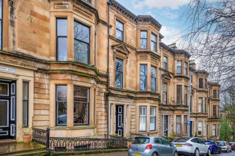 Click the photo for more details of Flat 3, Bowmont Gardens, Dowanhill, Glasgow