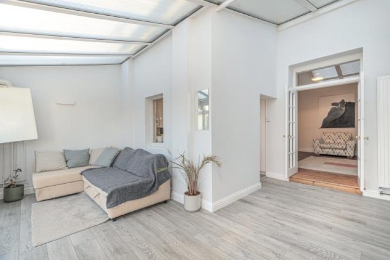 Images for Dunglass Avenue, Scotstoun, Glasgow