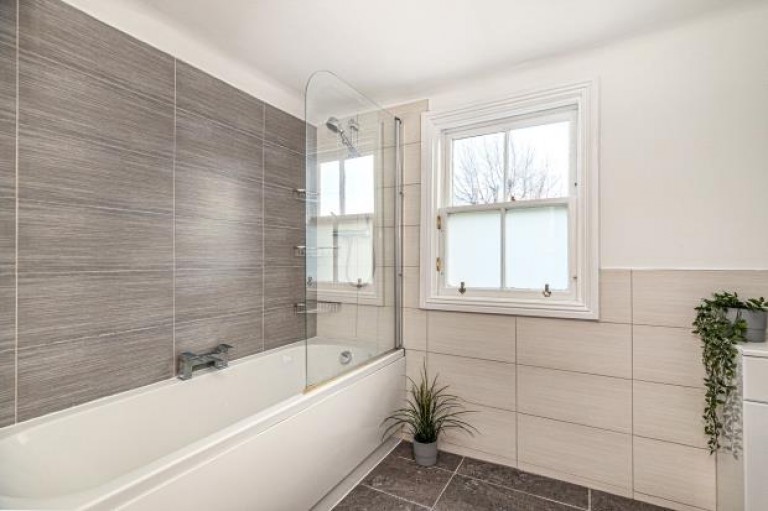 Images for Dunglass Avenue, Scotstoun, Glasgow