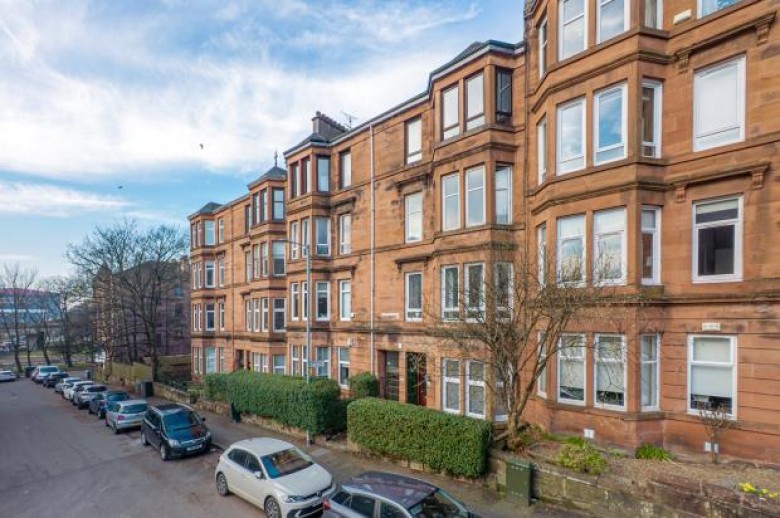 Click the photo for more details of Main Door, Thornwood Drive, Thornwood, Glasgow