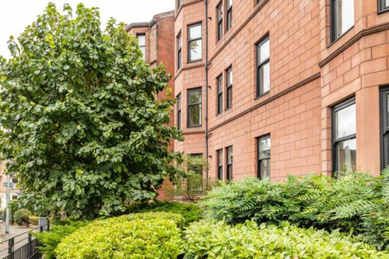 Click the photo for more details of 1/2, Kingsborough Gate, Hyndland, Glasgow