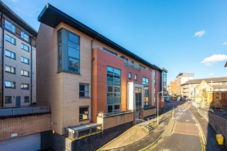 Click the photo for more details of Flat 3, Partick Bridge Street, Partick, Glasgow