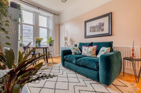 Click the photo for more details of 2/3, Gardner Street, Partick, Glasgow
