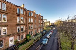 Images for 1/2, Thornwood Gardens, Thornwood, Glasgow