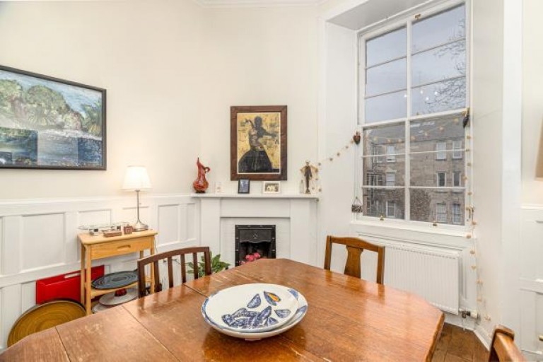 Images for 2/2, Holyrood Crescent, Kelvinbridge, Glasgow