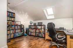 Images for 2/2, Holyrood Crescent, Kelvinbridge, Glasgow