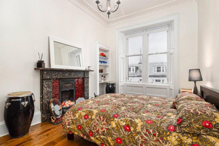 Images for 2/2, Holyrood Crescent, Kelvinbridge, Glasgow