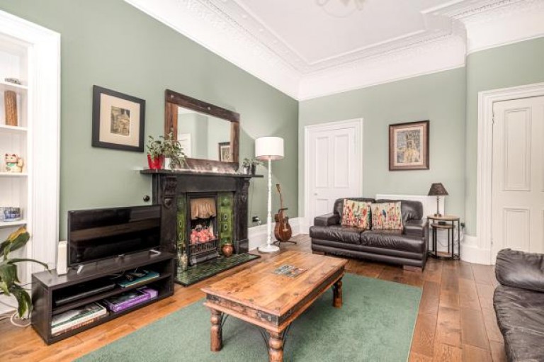 Images for 2/2, Holyrood Crescent, Kelvinbridge, Glasgow