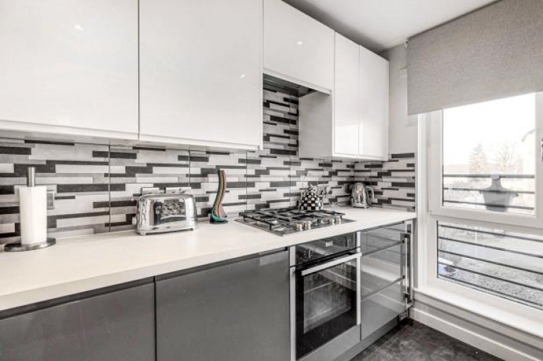 Images for 2/1, Knightswood Court, Anniesland, Glasgow