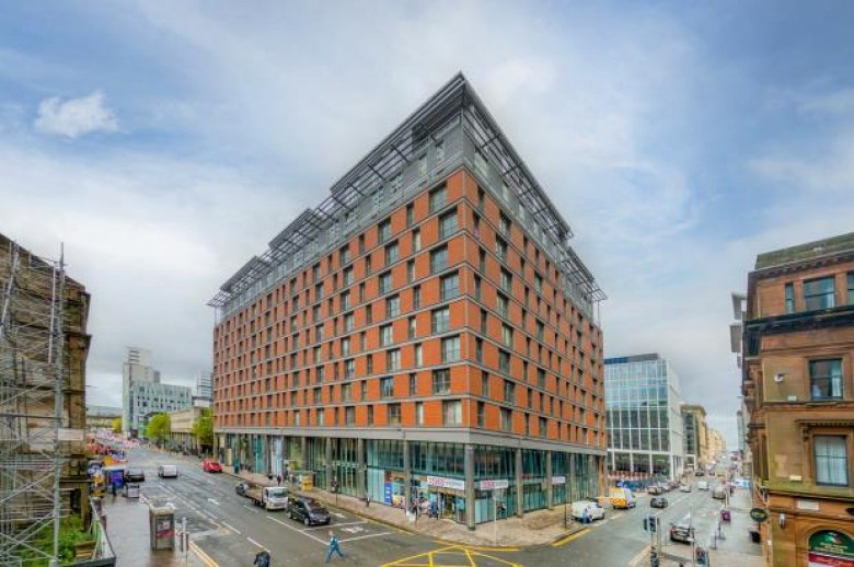 Click the photo for more details of Block F 4/1 The Bridge Apartments, Argyle Street, Glasgow, Glasgow City