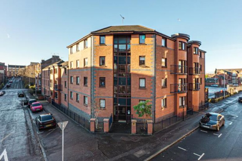 Click the photo for more details of 2/2, Sanda Street, North Kelvinside, Glasgow