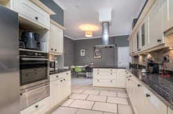 Images for 2/2, Highburgh Road, Dowanhill, Glasgow