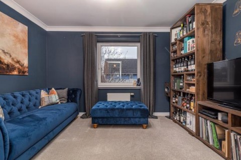 Click the photo for more details of Hilton Gardens, Anniesland, Glasgow