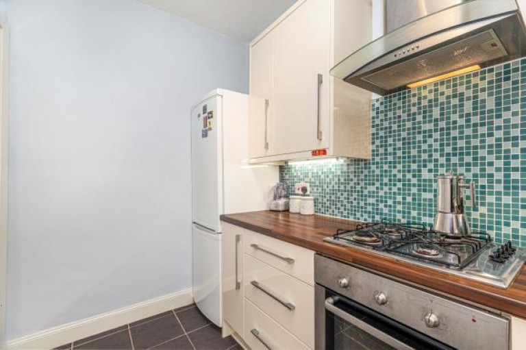 Images for 2/2, Woodcroft Avenue, Broomhill, Glasgow