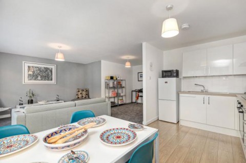 Click the photo for more details of 3/3, Sanda Street, North Kevinside, Glasgow