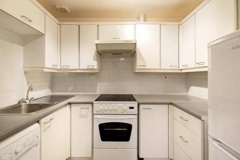 Images for 2/1, Avenuepark Street, North Kelvinside, Glasgow