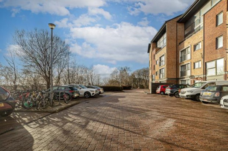 Images for 0/2, Minerva Way, Finnieston, Glasgow