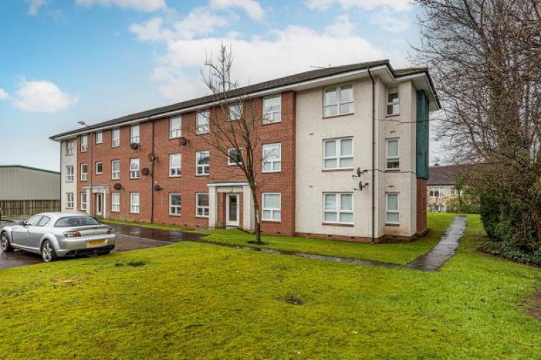 Click the photo for more details of 1/1, Strathblane Gardens, Anniesland, Glasgow