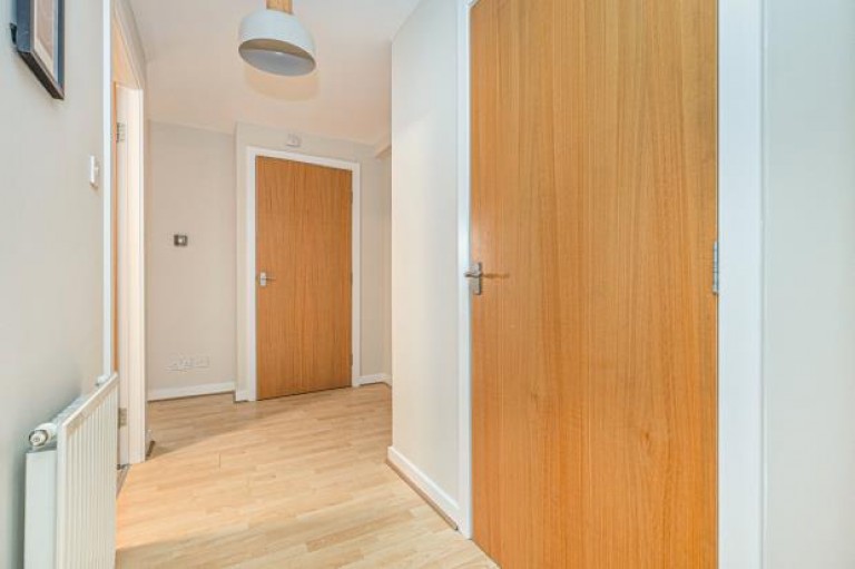 Images for 1/1, Strathblane Gardens, Anniesland, Glasgow
