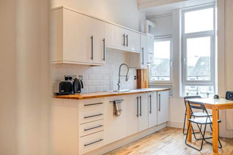Images for 3/2, Woodcroft Avenue, Broomhill, Glasgow