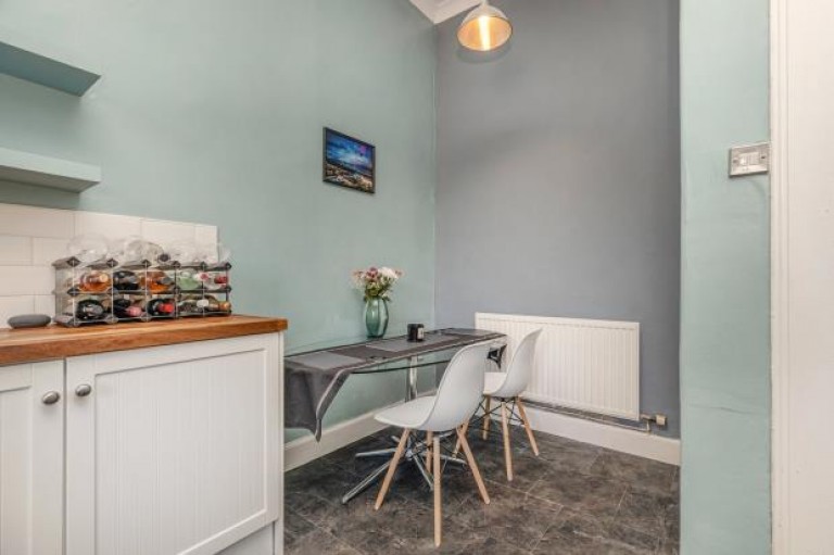 Images for 3/1, Dunearn Street, Woodlands, Glasgow