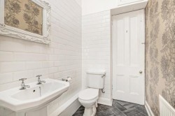 Images for 3/1, Dunearn Street, Woodlands, Glasgow