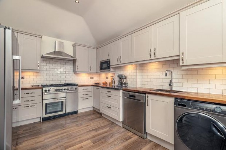 Images for Mews, Lancaster Crescent Lane, Cleveden, Glasgow