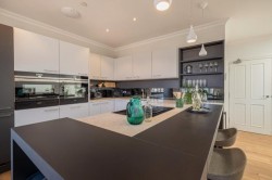 Images for Top Floor, Woodside Terrace, Park, Glasgow