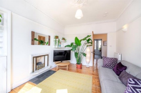 Click the photo for more details of 2/2, Ardery Street, Partickhill, Glasgow