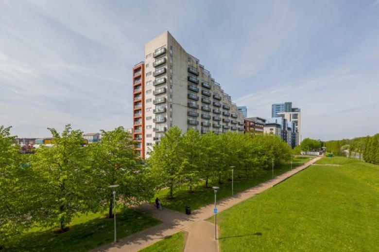 Click the photo for more details of 2/4, Glasgow Harbour Terraces, Glasgow Harbour, Glasgow