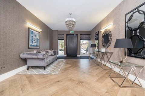 Click the photo for more details of 2/2, Park Quadrant, Park, Glasgow
