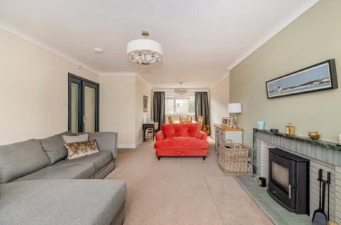 Click the photo for more details of Flat 35, Chesterfield Court, Dorchester Place, Kelvindale, Glasgow