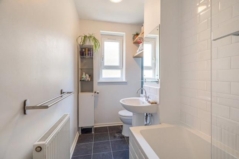 Images for 2/1, Oban Court, North Kelvinside, Glasgow