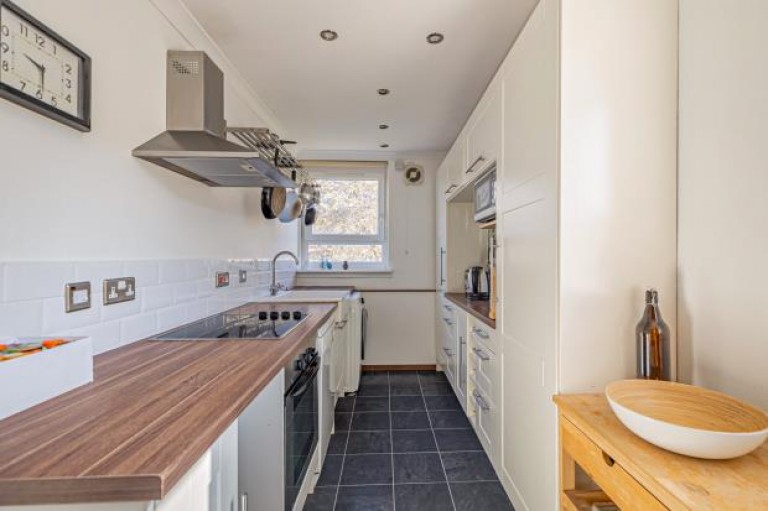 Images for 2/1, Oban Court, North Kelvinside, Glasgow
