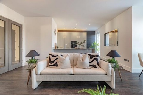 Click the photo for more details of Flat 2/2, Park Quadrant, Park, Glasgow
