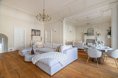 Click the photo for more details of 1/1, Park Circus Place, Park, Glasgow