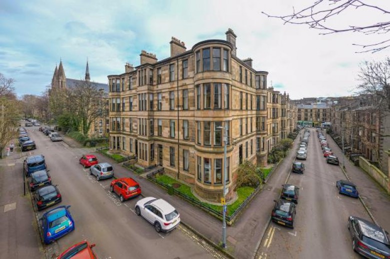Click the photo for more details of Flat 2/2, Saltoun Street, Dowanhill, Glasgow