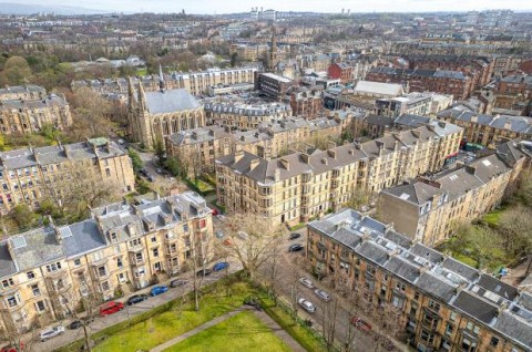 Click the photo for more details of Flat 2/2, Saltoun Street, Dowanhill, Glasgow
