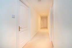 Images for 0/1, Cleveden Drive, Kelvinside, Glasgow