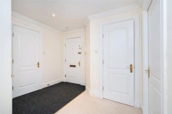 Images for 0/1, Cleveden Drive, Kelvinside, Glasgow