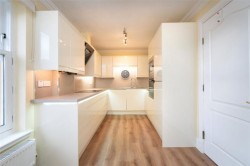 Images for 0/1, Cleveden Drive, Kelvinside, Glasgow