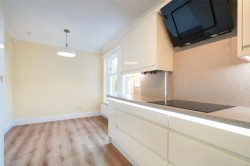 Images for 0/1, Cleveden Drive, Kelvinside, Glasgow