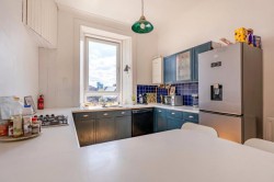 Images for Flat 2/2, Fairlie Park Drive, Partick, Glasgow