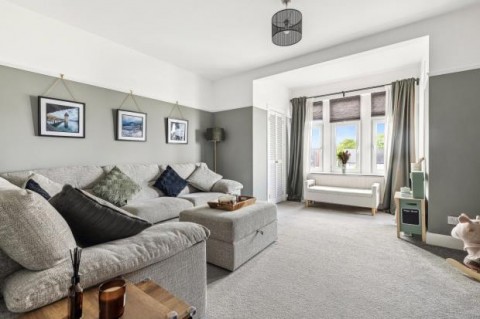 Click the photo for more details of 2/2, Great Western Road, Anniesland, Glasgow