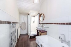 Images for 1/1, Caird Drive, Partick, Glasgow