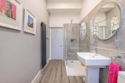 Images for Flat 0/1, Cleveden Drive, Cleveden, Glasgow