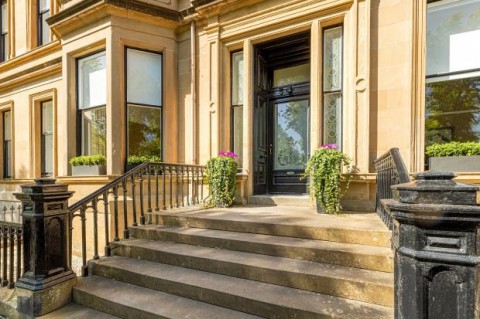 Click the photo for more details of Triplex, Crown Terrace, Dowanhill, Glasgow