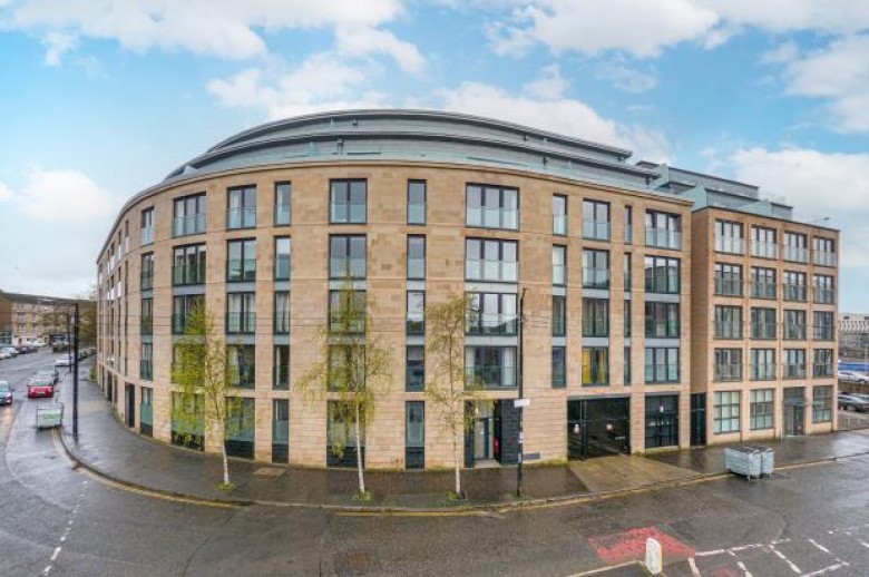 Click the photo for more details of 4/2, Minerva Street, Finnieston, Glasgow