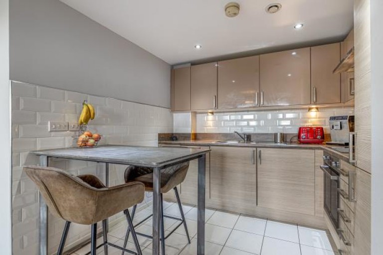 Images for 4/2, Minerva Street, Finnieston, Glasgow