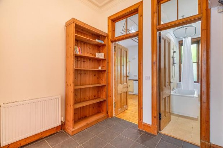 Images for 0/1, Caird Drive, Partick, Glasgow